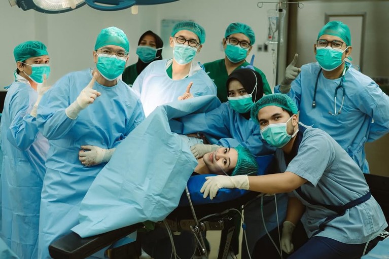 Aaliyah Massaid melahirkan anak pertama Aaliyah Massaid melahirkan anak pertama