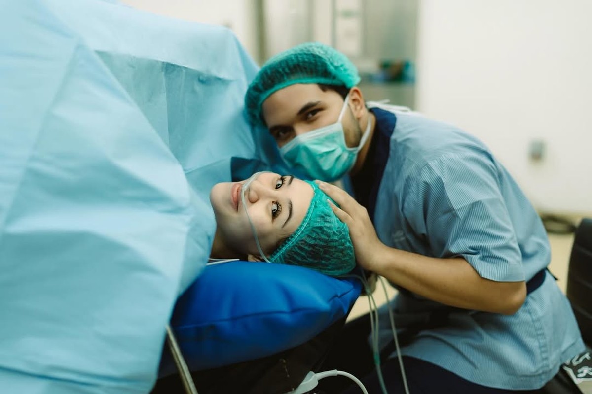 Aaliyah Massaid melahirkan anak pertama