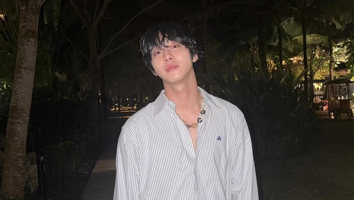 img-title Selain Film Omniscient Reader, Simak 5 Drakor Populer yang Dibintangi Aktor Tampan Ahn Hyo Seop