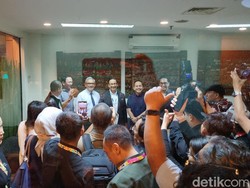 Ahok-Anies Bertemu di Jakarta Future Festival, Salaman hingga Foto Bareng