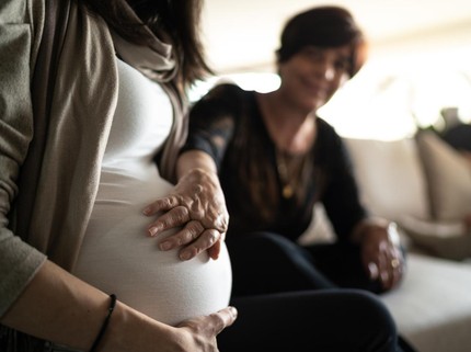 Rahasiakan Jenis Kelamin Calon Bayi, Pasutri Ini Meradang saat Ibu Mertua Membocorkannya