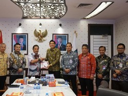 Kemendagri Beri Pembekalan kepada Bupati Indramayu Terkait Urusan Politik