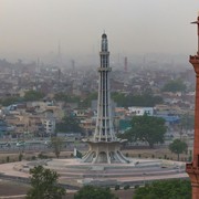 10 Kota dengan Kualitas Udara Terburuk di Dunia Tahun 2025, Jakarta Urutan ke Berapa?