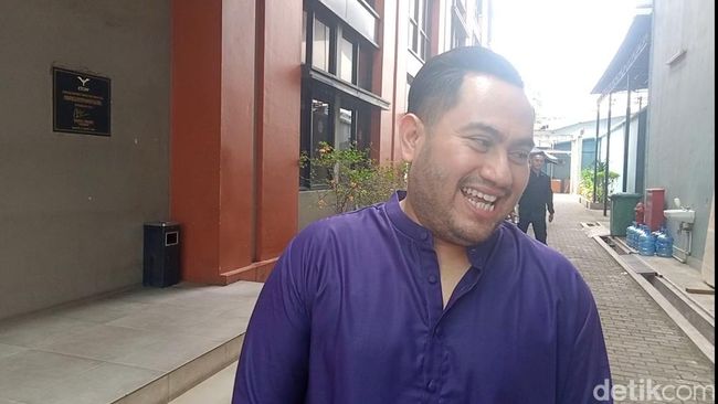 Nassar Jawab soal Isu Mau Menikah Lagi Usai Kedapatan Datangi Butik Ivan Gunawan
