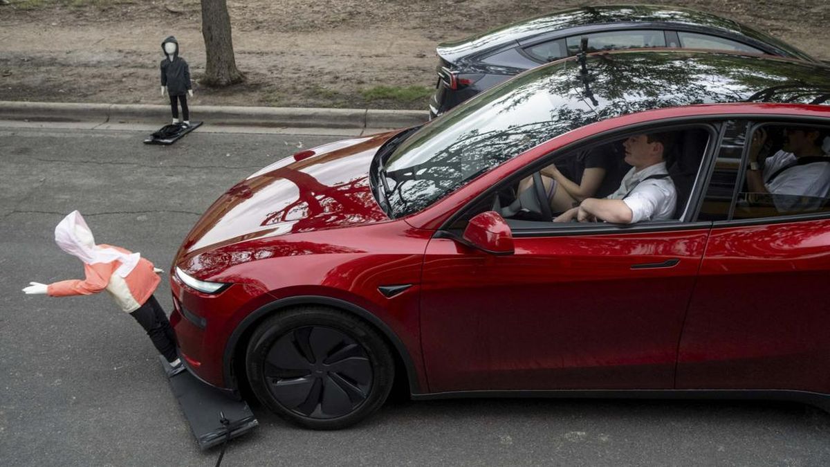 FOTO: Robotaxi Tesla Elon Musk di Texas Dihujat karena Tak Aman