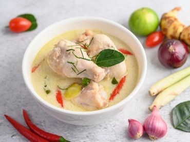 Resep Opor Ayam Kuah Susu, Cocok Jadi Menu Santapan Bersama Keluarga