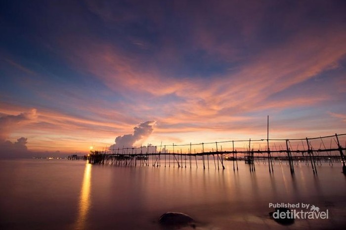 Sunrise di Pantai Tanjung Pasir