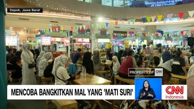 VIDEO: Mencoba Bangkitkan Mal Yang 'Mati Suri'