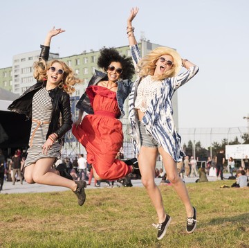 Lagi Menstruasi Saat Mau Nonton Konser? Yuk Ikuti 4 Tips Ini Agar Tetap Nyaman!
