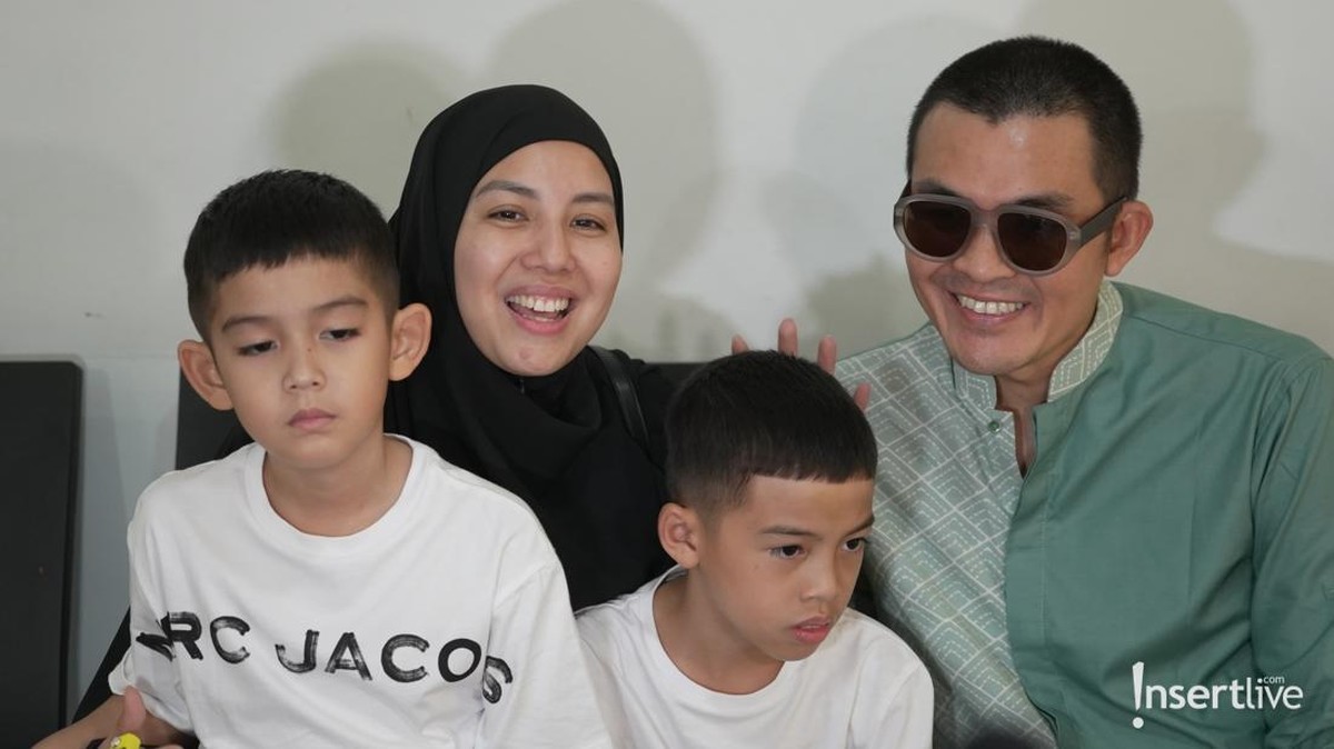 Tya Ariestya pulang Haji