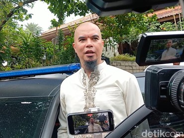 img-title Ahmad Dhani Tak Tanggapi DPR yang Bela Agnez Mo, Rayen Pono: Takut Jabatan Hilang