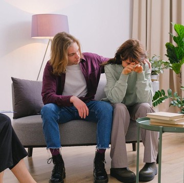 4 Empati Terbaik untuk Menghadapi Teman yang Sedang Curhat