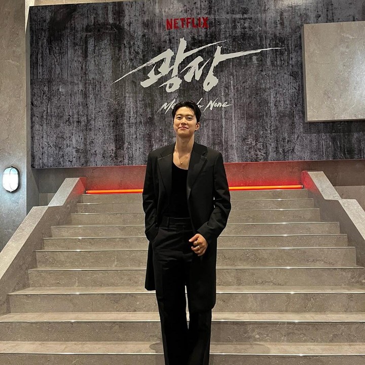 <p>Aktor Korea Selatan, Gong Myung, sukses mencuri perhatian berkat karakter antagonisnya dalam drakor Mercy for None. (Foto: Instagram @0myoung_0526)</p>