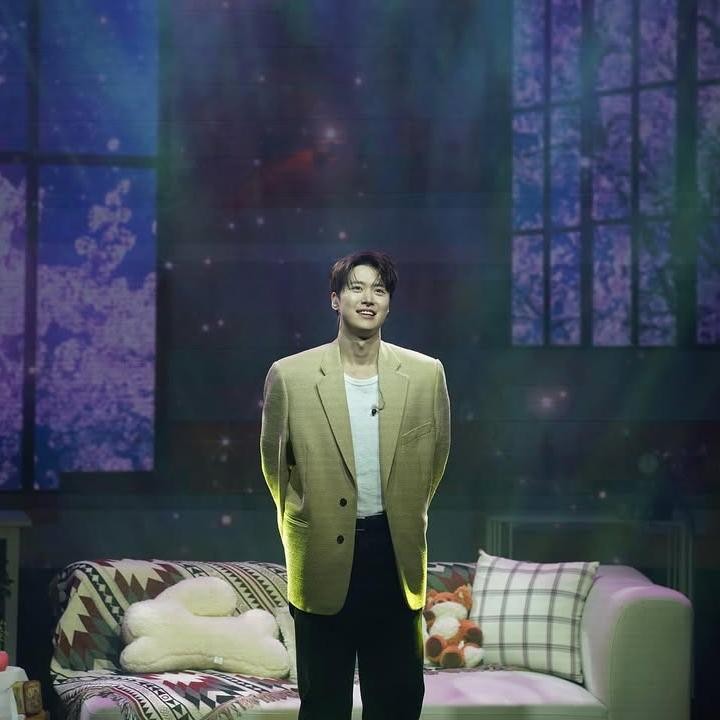 <p>Dalam drama Korea Mercy for None, pemilik nama asli Kim Dong Hyun ini, berperan sebagai Gu Jun Mo, anak Ketua dari Grup Bongsan. (Foto: Instagram @0myoung_0526)</p>