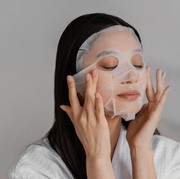 Agar Hasilnya Maksimal, Ini Waktu Terbaik Memakai Sheet Mask