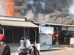 Bengkel hingga Warung Soto Terbakar di Bogor, Kerugian Capai Rp 100 Juta