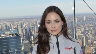 Ngaku Jadi Astronot, Influencer Wanita Ini Dikecam NASA