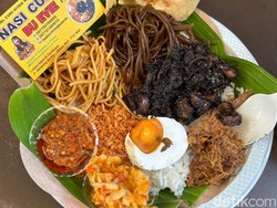 Kelezatan Nasi Cumi Hitam Madura yang Legendaris sejak 1986