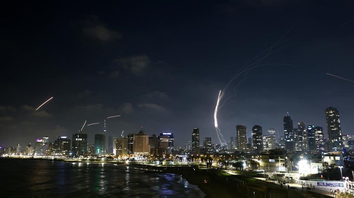 AS Bantu Israel Tembak Jatuh Rudal Iran