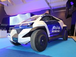 Mobil Polisi Abu Dhabi Unjuk Gigi di Jakarta: Antipeluru, Bisa Beroperasi Senyap