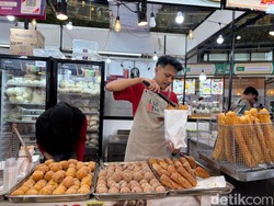 Jajan Yuk! Ada Nasi Cumi hingga Cakwe Jumbo di Festival Kuliner Jaksel