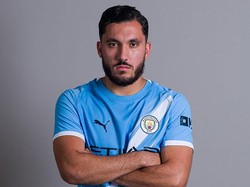 Cherki Merasa Tak Pantas Dibandingkan dengan De Bruyne
