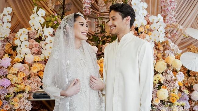 Jadi Wali Nikah Gantikan Ayah, 7 Potret Tampan Andika Adik Alyssa Daguise