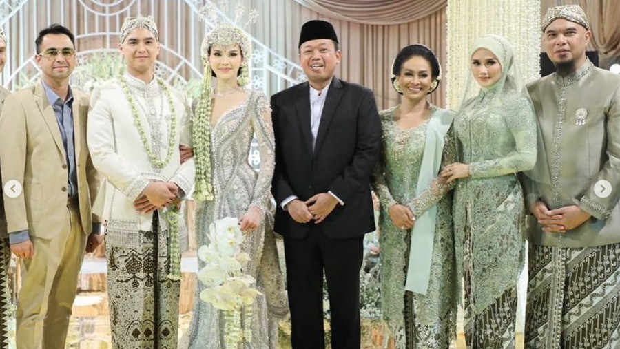 Beda Gaya Maia Estianty & Mulan Jameela