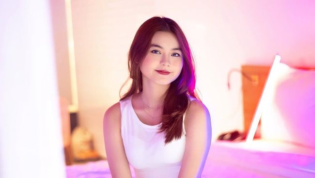 Cerita Jatuh di Panggung JKT48 Waktu 2017 Jadi Awal Mula Tulang Ekor Cesen Patah