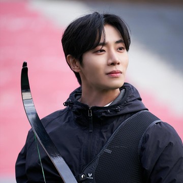 Profil Choo Young Woo, Pemenang Best New Actor yang Comeback di Drakor Head over Heels