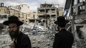 Iran Siapkan Serangan, Desak Warga Israel Tinggalkan Tel Aviv