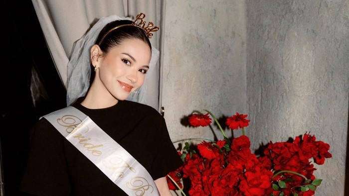 Isi Goodie Bag Mewah Bridal Brunch Alyssa Daguise, Skincare hingga Catokan Mevvah!