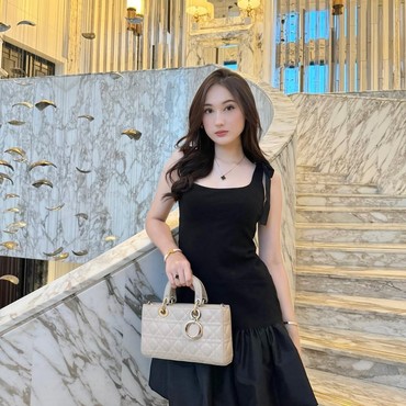 Profil Laura Moane yang Ditinggal Menikah Al Ghazali