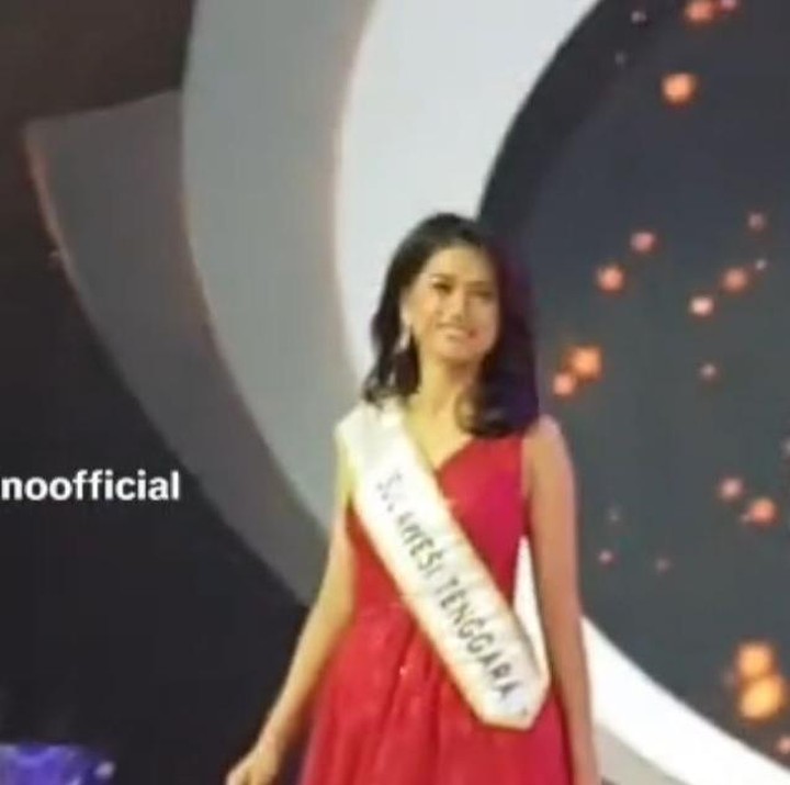 <p>Pada <em>postingan</em> itu, Lita terlihat mengunggah momen saat dirinya mengenakan gaun merah di panggung <em>grand final beauty pageant</em>. Lalu, dibandingkan dengan kehidupannya saat ini yang sibuk mengasuh anak. (Foto: TikTok@litahendranoofficial)</p>