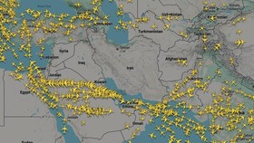Perang Makin Intens, Langit Israel dan Iran Tak Dilintasi Pesawat