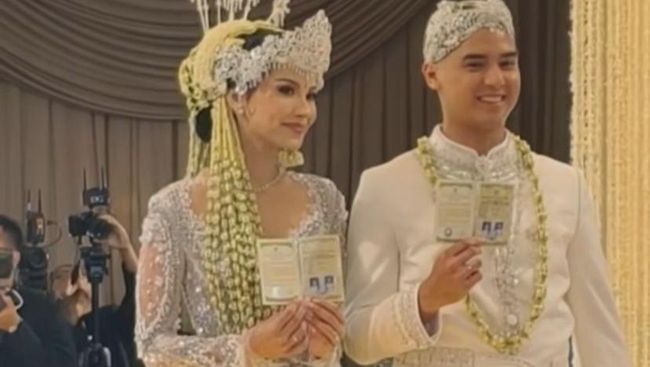 Adik Jadi Wali Nikah, Ini 7 Momen Bahagia Alyssa Daguise Dinikahi Al Ghazali