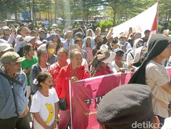 Warga Demo di Kupang, Desak Prabowo Sahkan Sertifikat Tanah untuk Eks Timtim