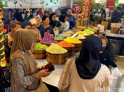 Tak Usah ke Thailand, Dancing Shrimp-Mango Stick Ada di TSB