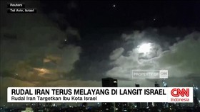 VIDEO: Rudal Iran Terus Melayang di Langit Israel