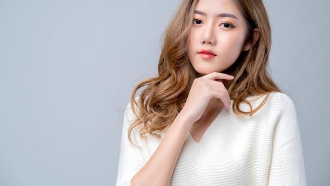 5 Gaya Belahan Rambut Ini Bisa Ungkap Kepribadian Seseorang, Yuk Cari Tahu!