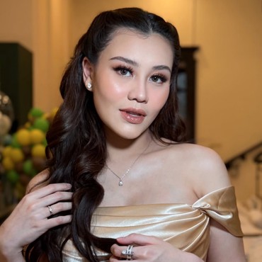 Reaksi Maia Estianty Lihat Aaliyah Massaid ke Nikahan Al Ghazali 4 Hari Usai Melahirkan