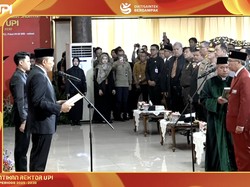 Ada Bahasa Inggris di Sumpah Jabatan, Komisi X Minta Kemdiktisaintek Evaluasi