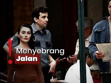 img-title Agnez Mo Mulai Syuting Serial 'Reacher', Joe Biden Tiba-tiba Lewat