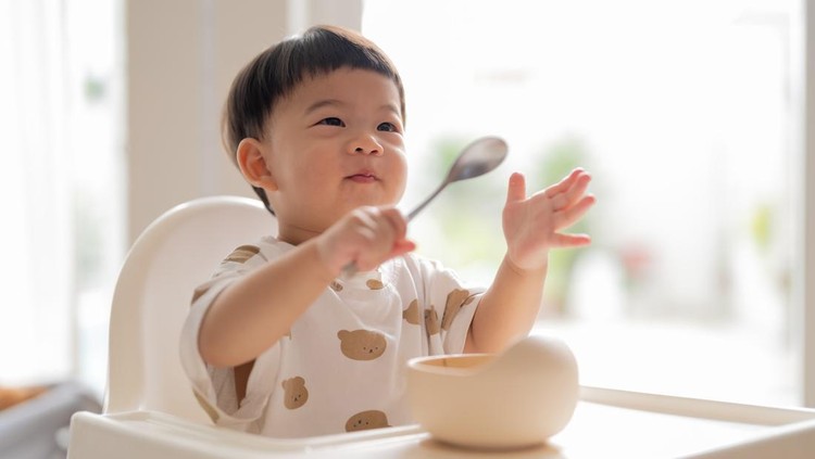10 Resep MPASI Bayi Usia 8-9 Bulan untuk Variasi Menu agar Si Kecil Mau Makan