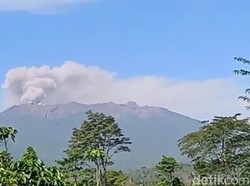 Gunung Raung Erupsi, Bupati Ipuk Minta Warga Banyuwangi Tetap Tenang
