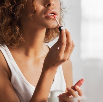 Ini Beda Lip Oil, Lip Gloss, dan Lip Tint, Jangan Sampai Salah Pilih!