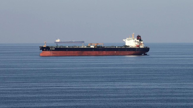 Iran mengancam menutup Selat Hormuz di tengah perang melawan Israel. Ada sejumlah bahaya mengintai jika jalur perdagangan ini benar-benar ditutup.