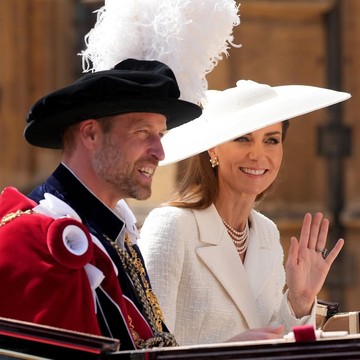 Tahun Lalu Absen, Kate Middleton 'Comeback' di Garter Day 2025 Pakai Dress Putih Elegan dan Classy!