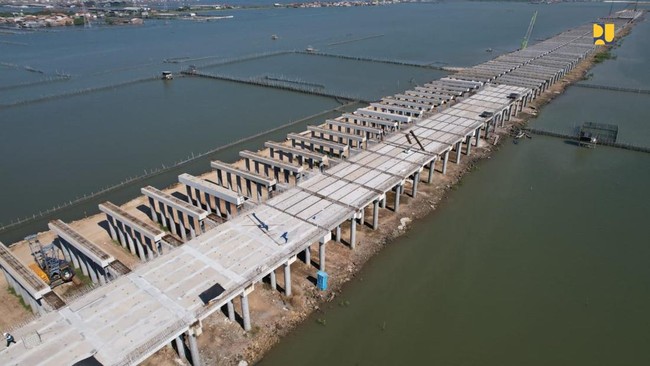 Kementerian PU dan BUJT percepat pembangunan Tol Semarang-Demak, integrasi transportasi dan pengendalian banjir, progres fisik mencapai 44,26%.