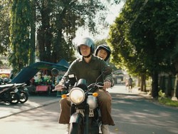 Lirik Lagu Dada - Aftershine